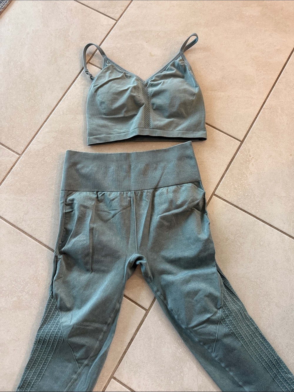 Seamless Sage Green Active Set - Bralette & High-Waist Leggings